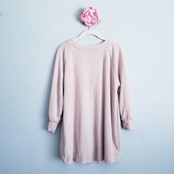 Pink Lily Cream Chanille V-neck Sweater - Picture 7 of 7